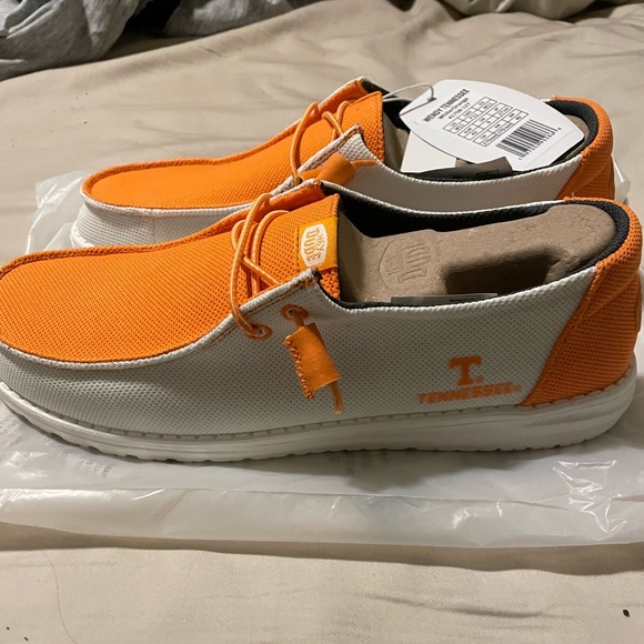 Tennessee Vols Hey Dudes - Picture 1 of 2